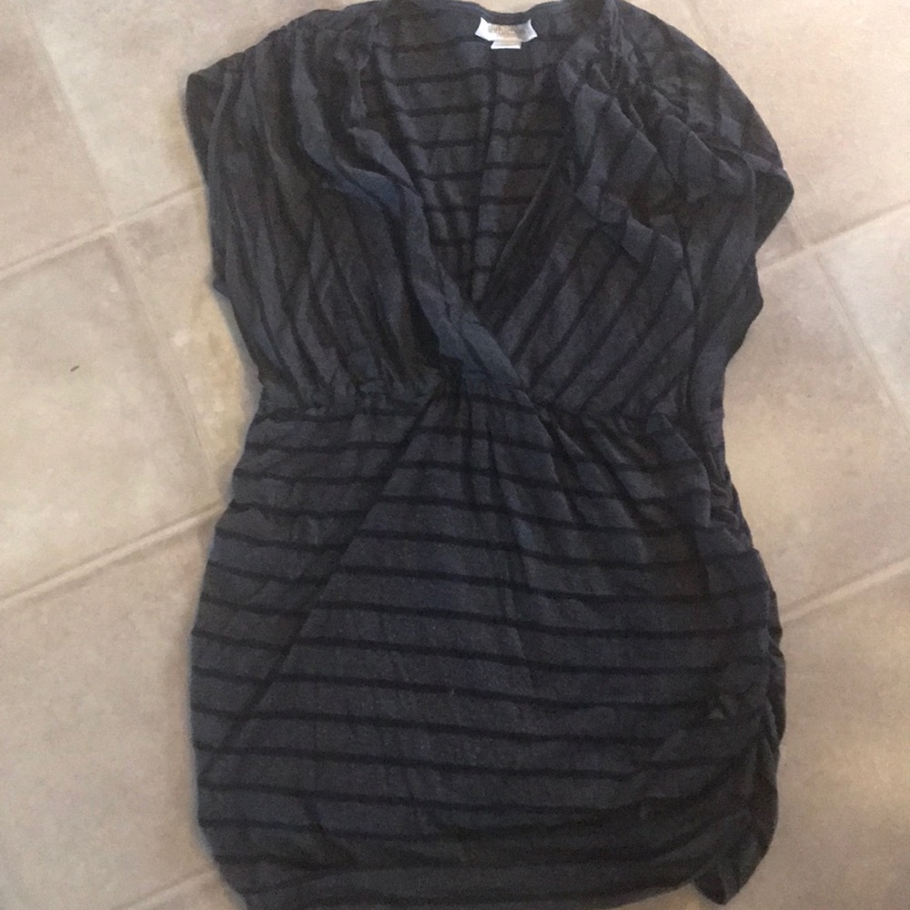 Large stripped short sleeve maternity shirt